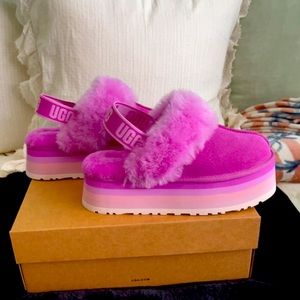 UGG Funkette 9